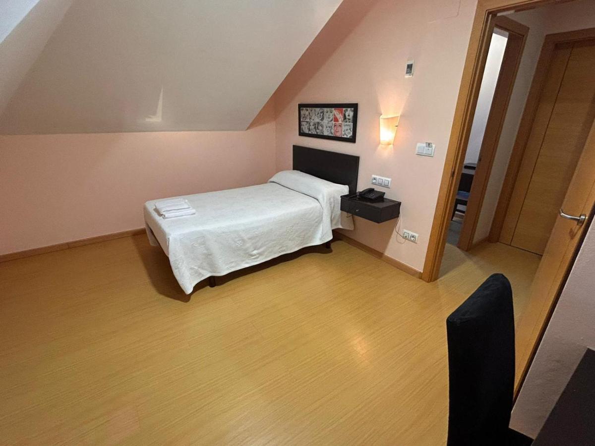 Hostal Restaurante Aqua Оренсе Экстерьер фото