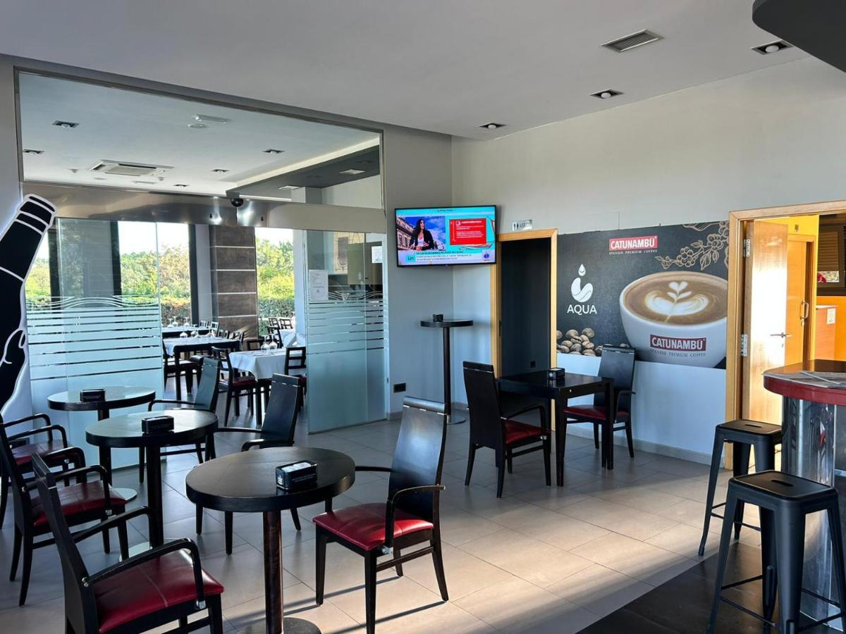 Hostal Restaurante Aqua Оренсе Экстерьер фото